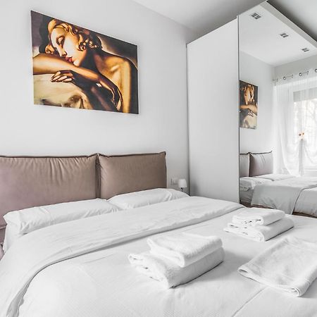 Milano Vetra-Parco Delle Basiliche 2 Pax- Wifi- Banfi Apartment Exterior foto